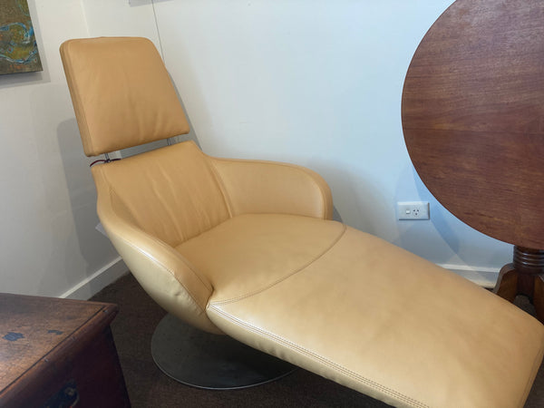 Natuzzi chaise lounge best sale