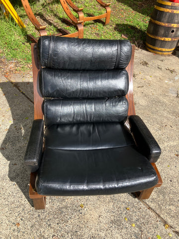 Tessa T4 Chair with arm rests