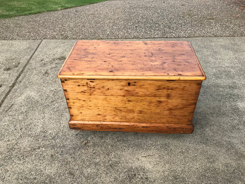 Pine Carpenters Box